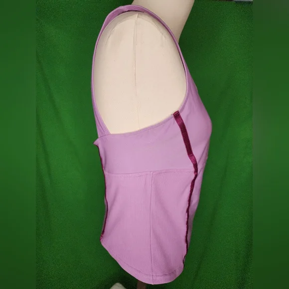 Nike Retro Women's Dri-Fit Training Tank Top - Picture 4 of 8